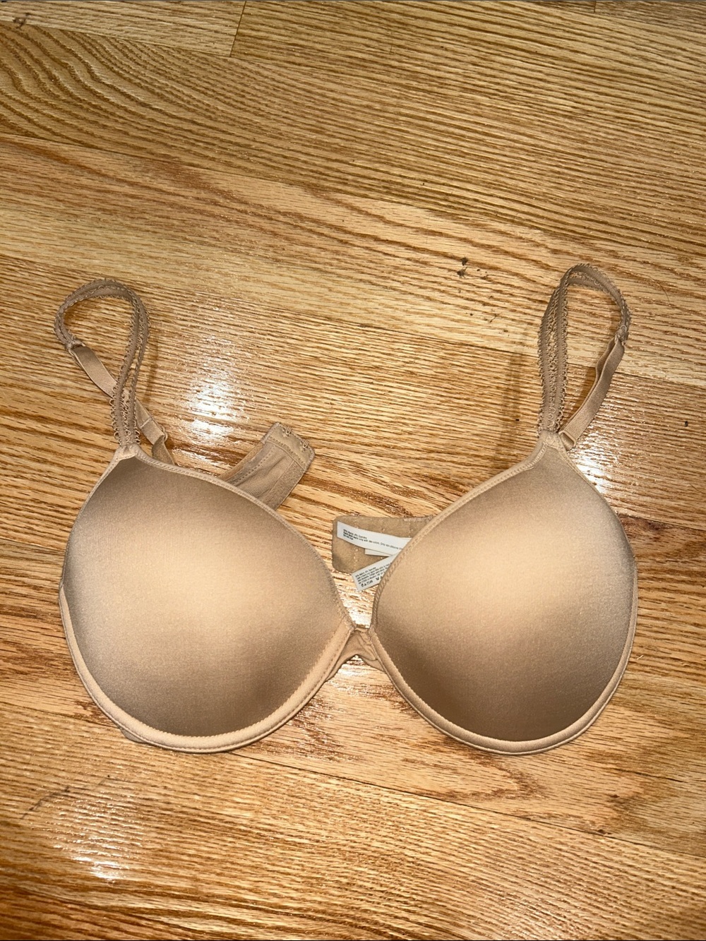 2 Le Mystere Seamless Nude T-Shirt Bra - Classic Everyday Support (34C) LIKE NEW